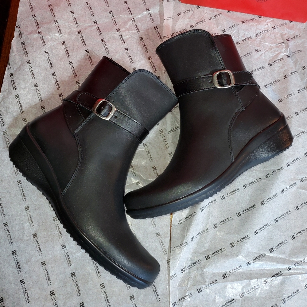 Andrea Black Leather🖤 Booties🖤